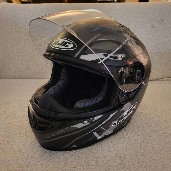 Capacete HJC tamanho M novo