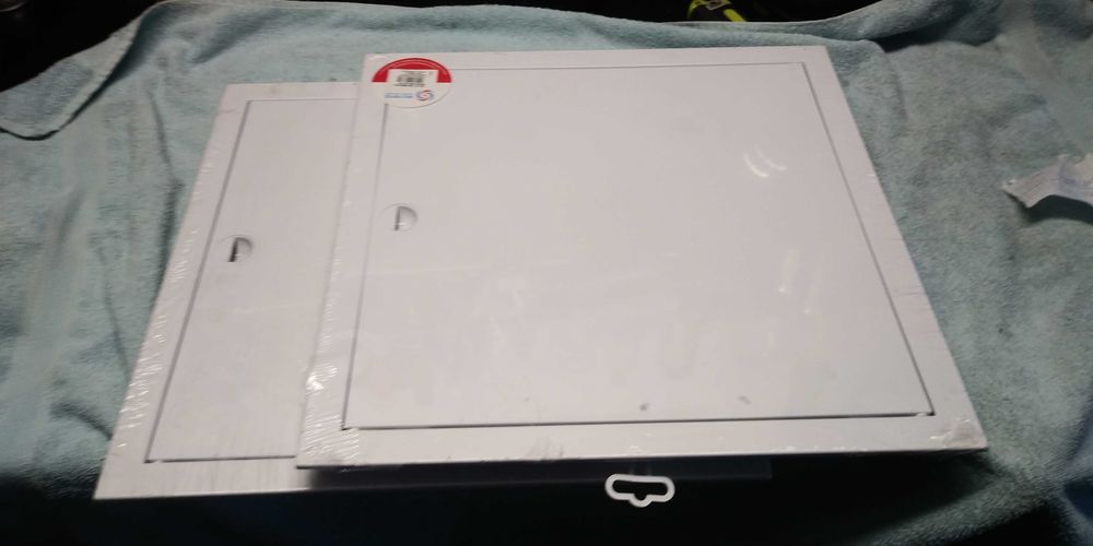 drzwiczki rewizyjne 400x400