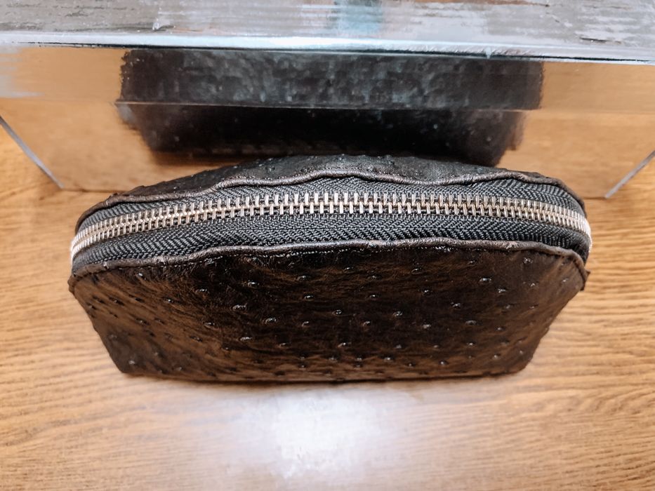 Carteiras novas nunca usadas