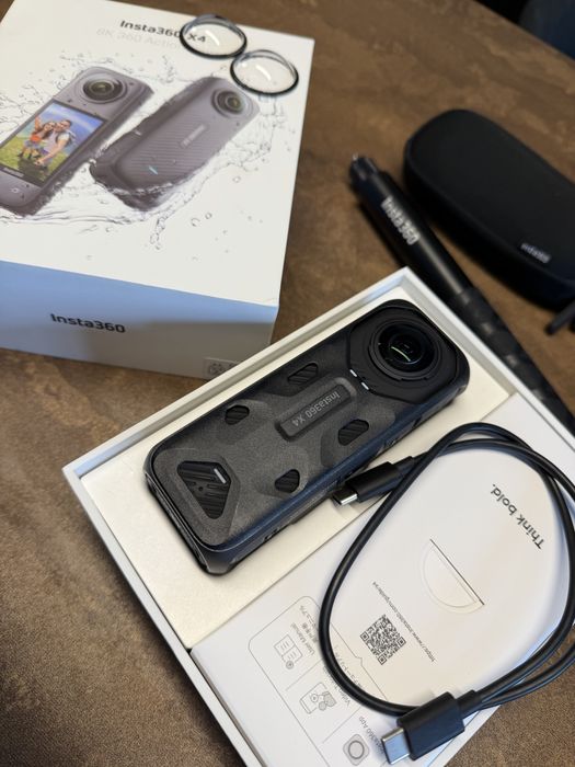 Продаж камери Insta360