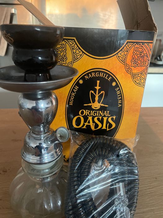 Mała shisha z nowym wężem
