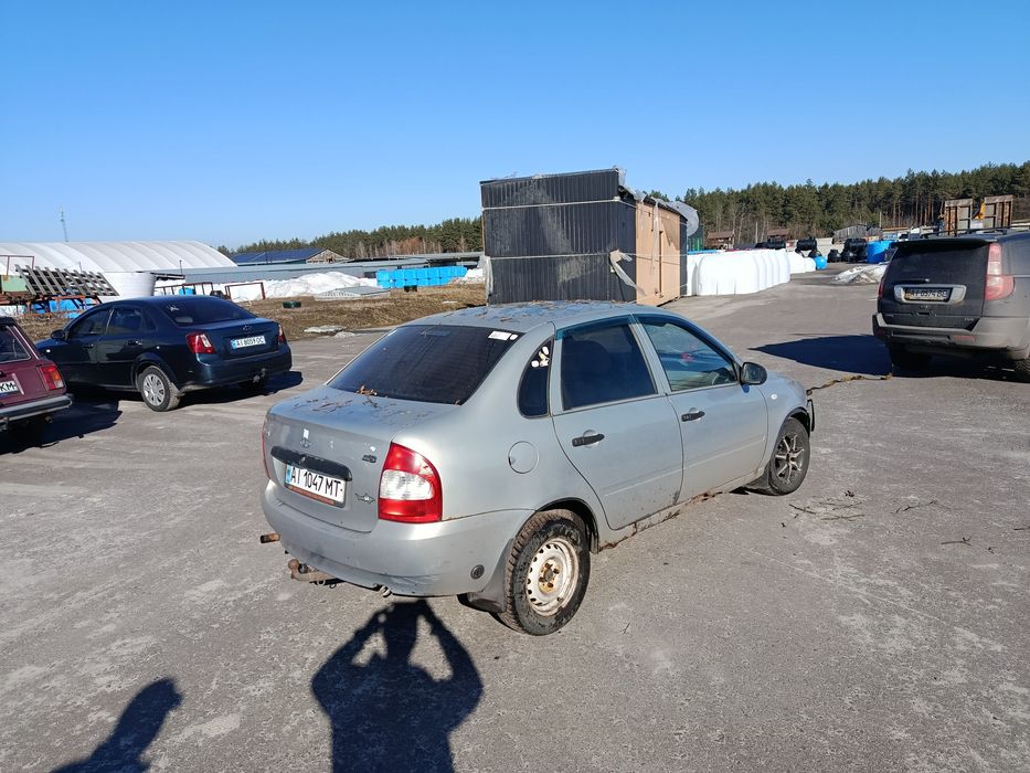 Лада Калина після дтп на запчастини