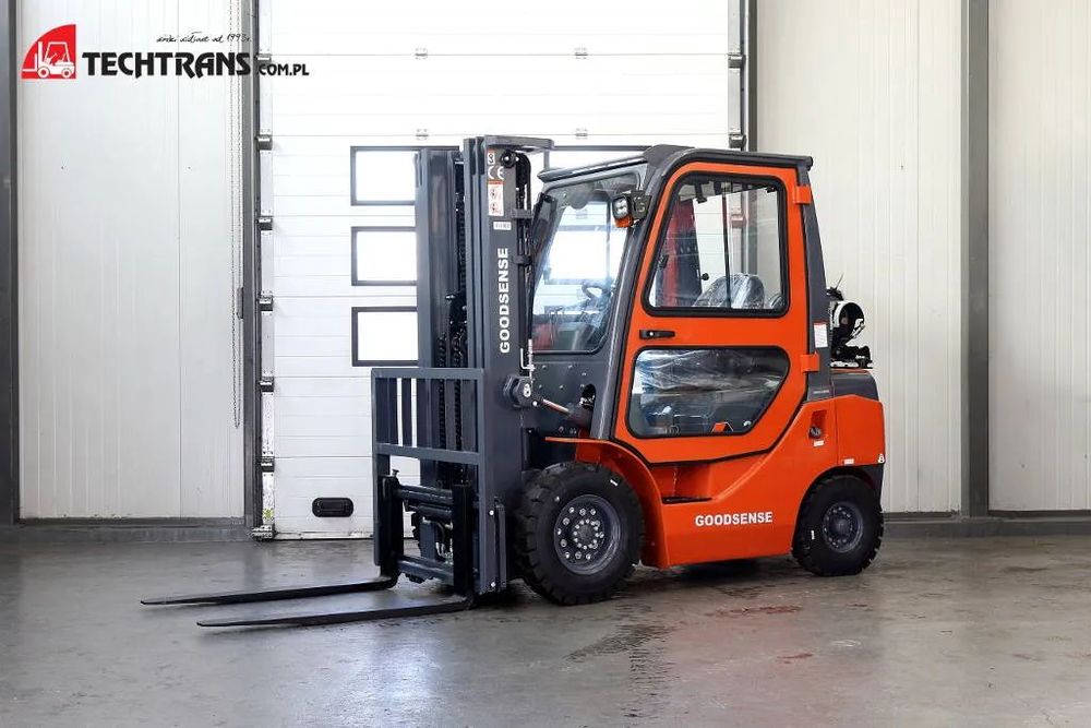 Goodsense FY25  Wózek widłowy GOODSENSE FY25 LPG, Maszt TRIPLEX 4,8M