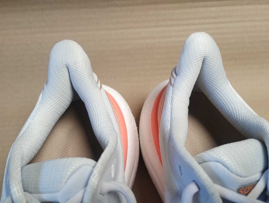 buty sportowe do biegania 38,5  saucony trumph 23