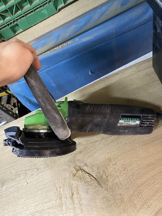 Profesjonalna ręczna szlifierka do betonu Eibenstock HBS 120