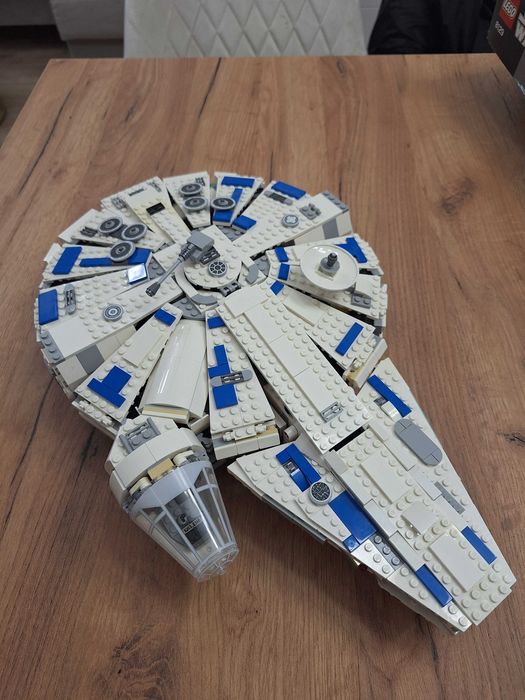 LEGO 75212 Star Wars - Sokół Millennium