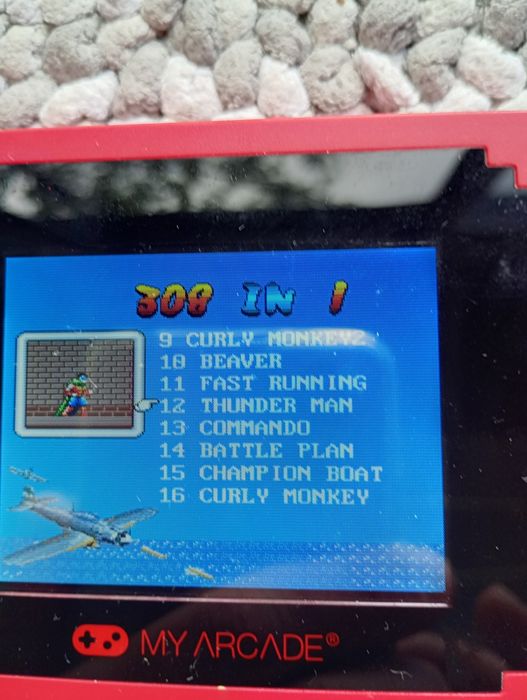 Ретро портативная игровая приставка My Arcade (300 игр в 1)

Продам ре