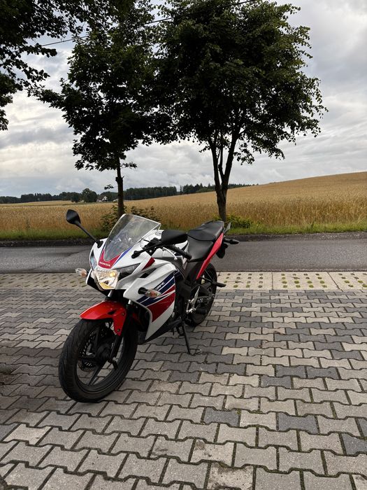 Honda Cbr 125r Jc50 BARDZO DOBRY