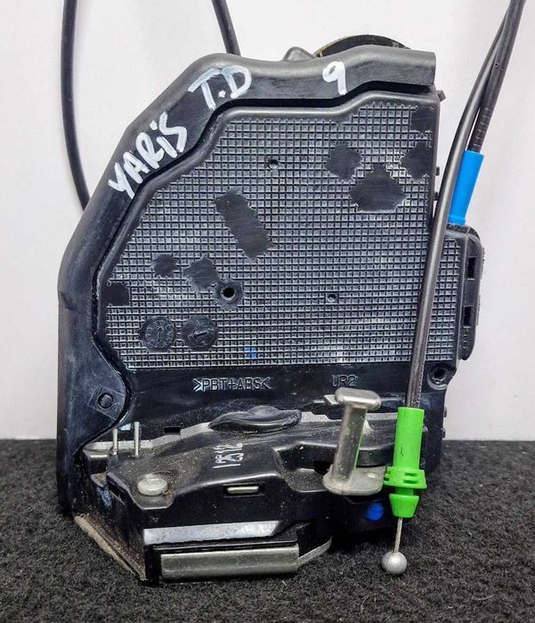 Fechadura / Fecho Porta Trás Direito - TOYOTA YARIS