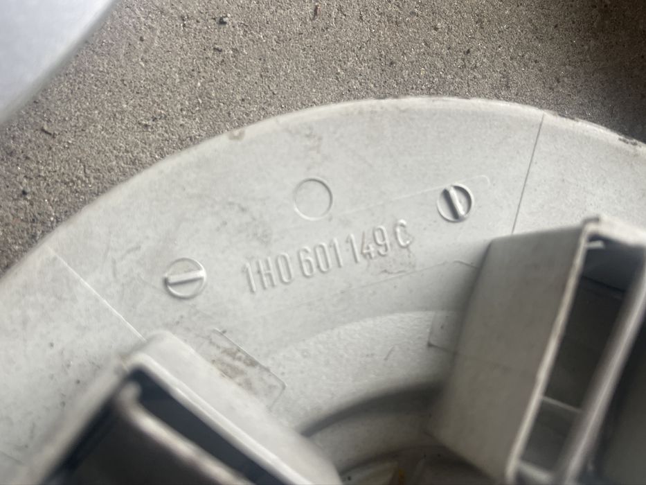 Volkswagen Golf 3 Vento VR6 GTI Corrado Passat Dekielki Kapsle Komplet