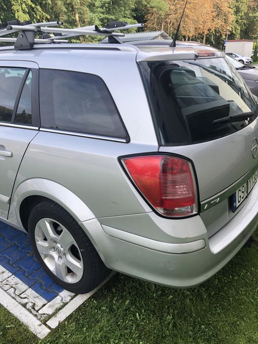 Opel Astra 1.9 CDTI  hak bagażnik dachowy
