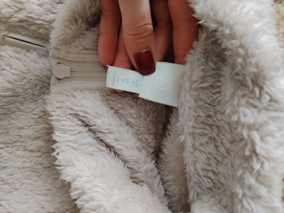 Кофтинка Тедді від H&M