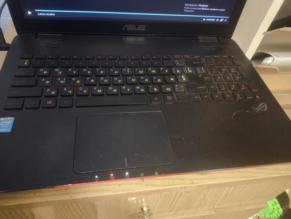 Ноутбук Asus Rog в гарному  технічному стані батарея працює .