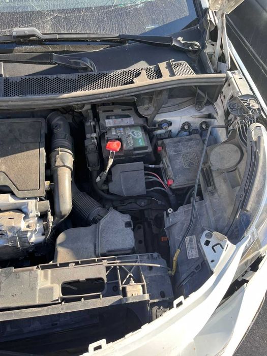 Peugeot 5008 salvado