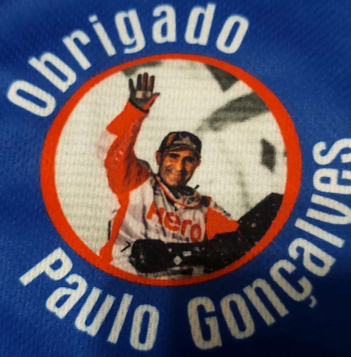 camisola de homenagem ao.piloto.Paulo.Goncalves