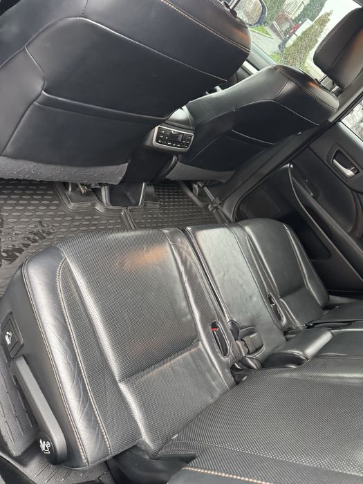 Продам Тойото Хайлендер