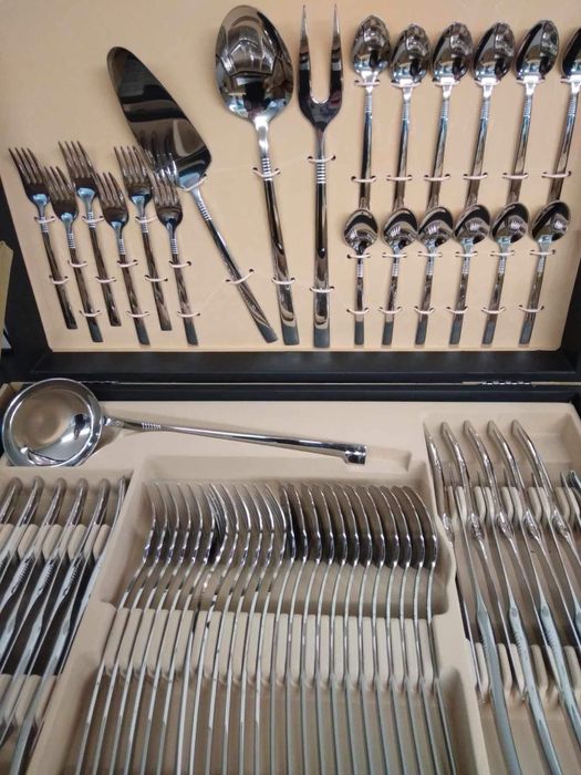 Faqueiro 130 peças novo