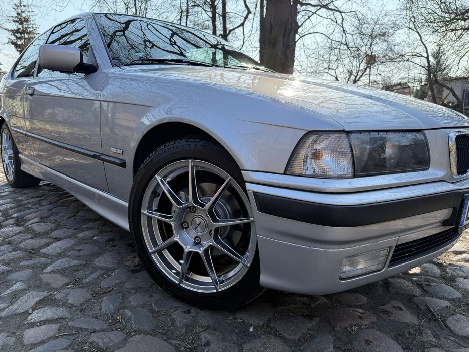 Bmw e36 compact 98tyś przebiegu jak nowy!! Klimatyzacja