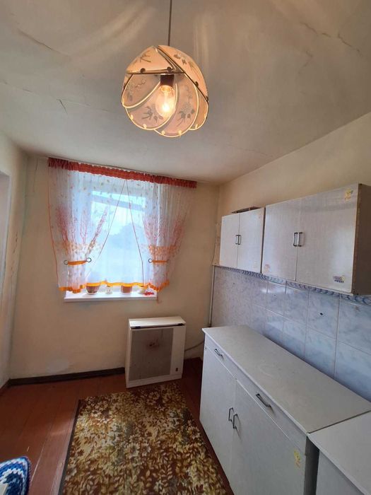 Продаж  Земельна ділянка з будинком в центрі с Вовчинець