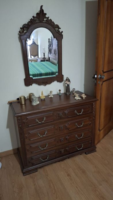 Mobília de quarto completa (antiga)