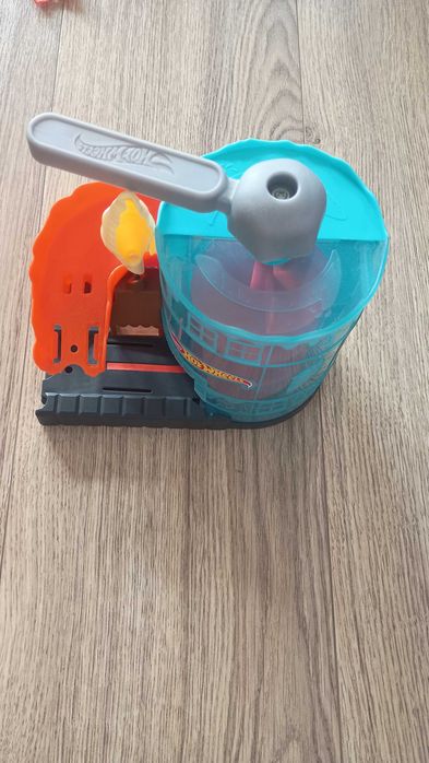 Lodziarnia hot wheels