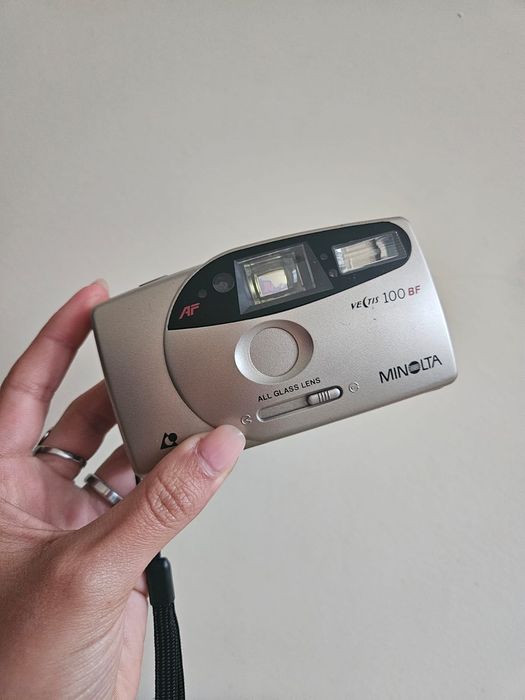 Câmera minolta vetis 100 bf