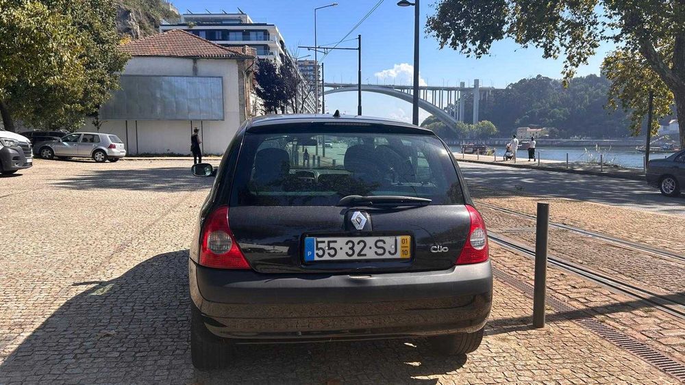 Vendo Renault Clio 1.2 16V - Gasolina c/ 158.607 Km