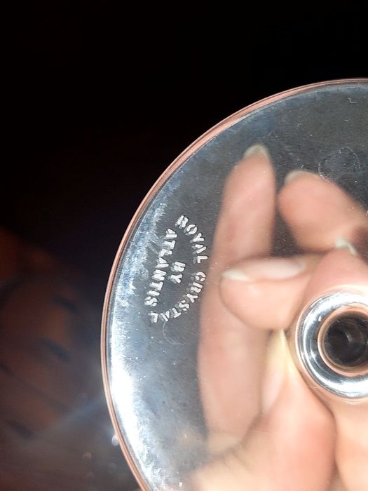 3 conjuntos diferentes de copos de cristal