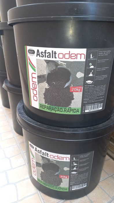 Asfalt  para reparação de estrada