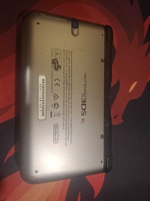 (preços em separado na descrição) Bundle Nintendo 3DS XL cinzenta modificada 64 GB + Nintendo 2DS preta e azul modificada 64 GB