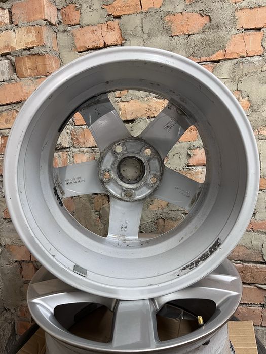 Оригінальні легкосплавні диски Volkswagen, Skoda, Audi R16 5*112
