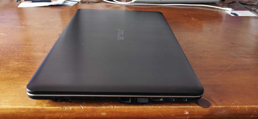 portátil Asus A540SA