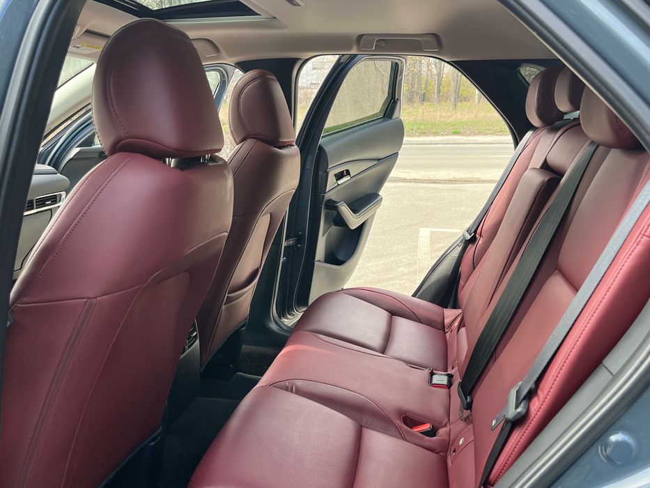 Продам мазду сх 30