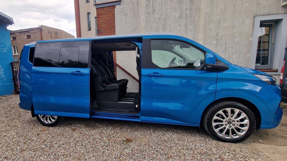 Wynajem busa 8 osobowego. FORD Tourneo Custom. NOWY MODEL!!!
