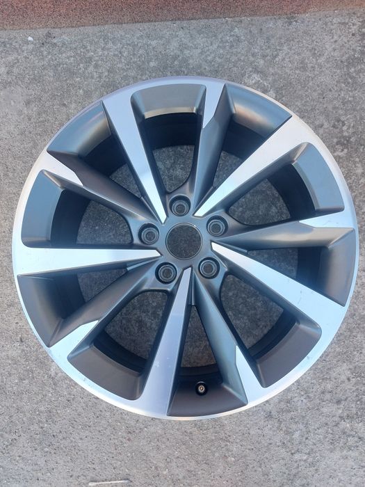 Fela aluminiowa seat Leon IV    5FA  5x112   ET46