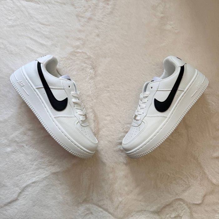 Кросівки Жіночі Nike Air Force 1 Low White and Black