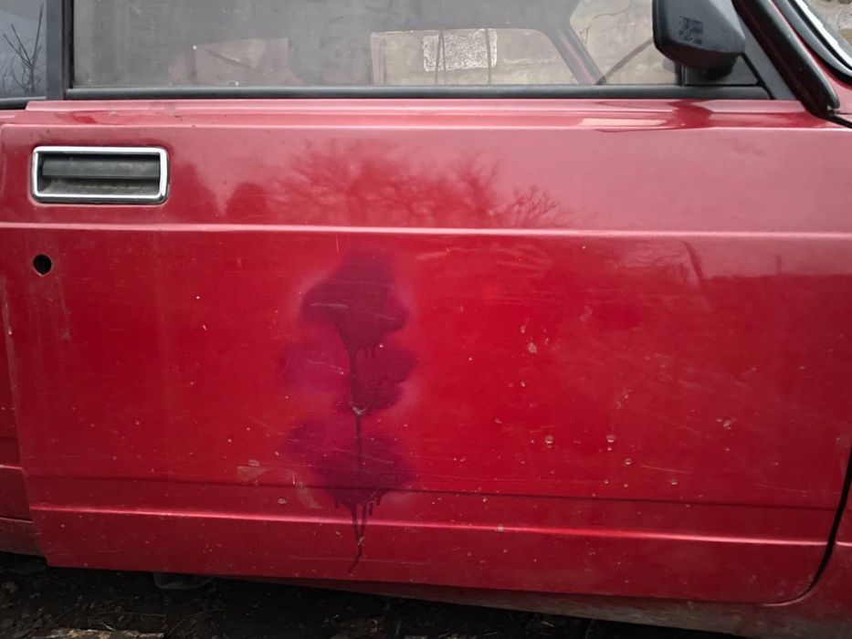 Продам двери в отличном состоянии  ваз 2105