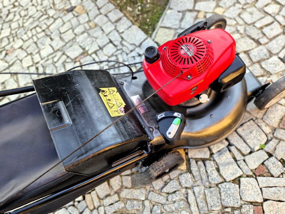 Kosiarka spalinowa HONDA IZY HONDA 5,5KM - napęd łopatki - po SERWISIE