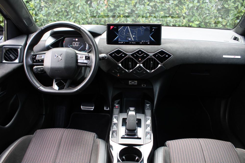 DS DS3 Crossback E-Tense Performance Line