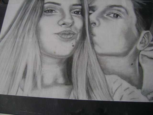 Starocie z PRL - Rysunek = Portret w ołówku 44 cm x 31 cm z 2019 r.