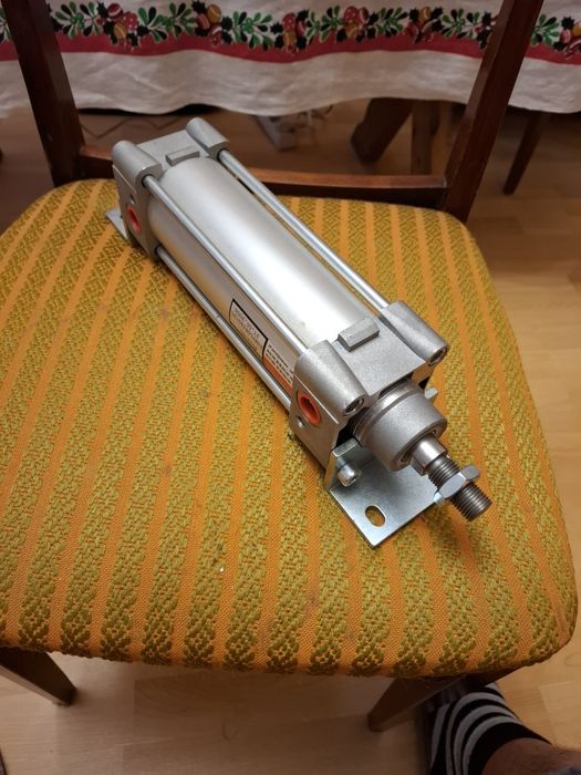 siłownik pneumatyczny 63x125 vanax 60M2L063A0125
