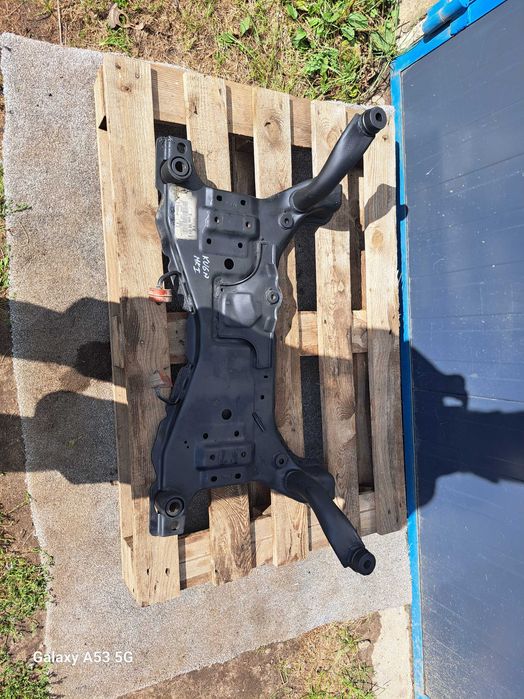 Wózek przedniego zawieszenia, sanki przód Ford Kuga Mk1