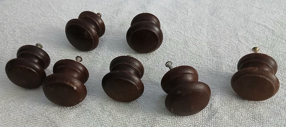 7 Puxadores em Madeira  para Moveis