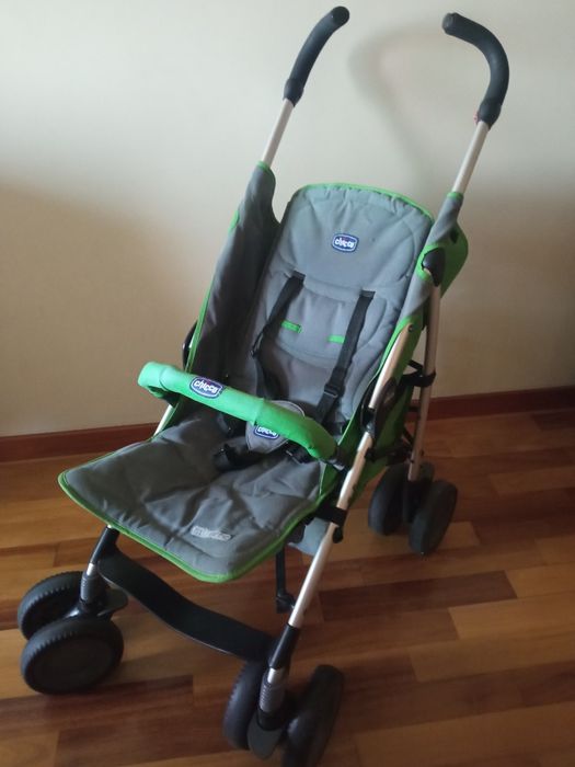Carrinho bebe Chicco costas reclinável