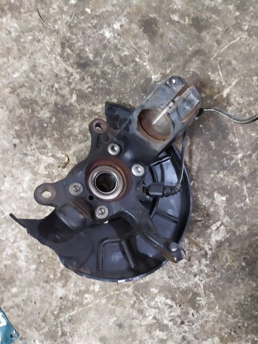 Кулак поворотний, цапфа jetta 6 , vw passat b7/b8, golf 6/7 skoda a5