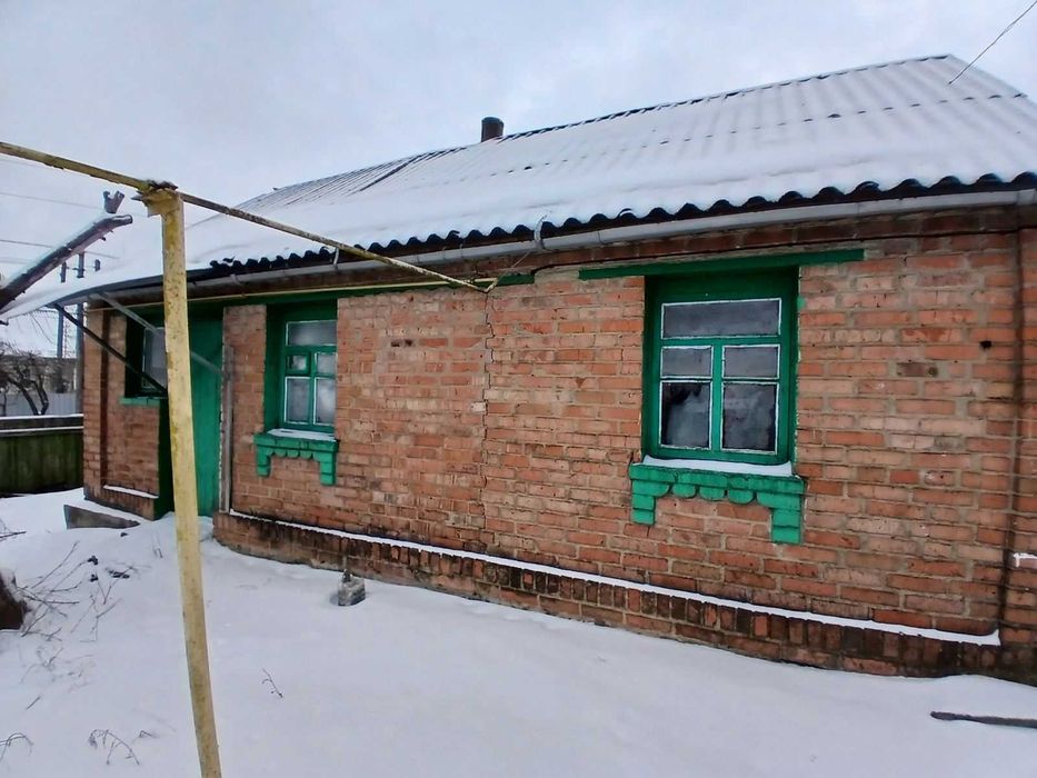 У продажу будинок із ЗЕМЕЛЬНОЮ ДІЛЯНКОЮ ПІД ЗАБУДОВУ площею 14.7 с.