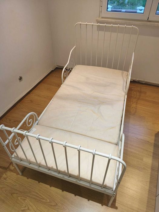 Cama Criança extensível IKEA MINNEN completa