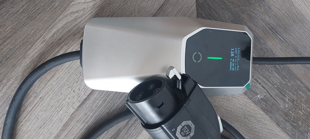 Ładowarka samochodowa 5 pinów, typ 1, auta z USA 3.6kWh.