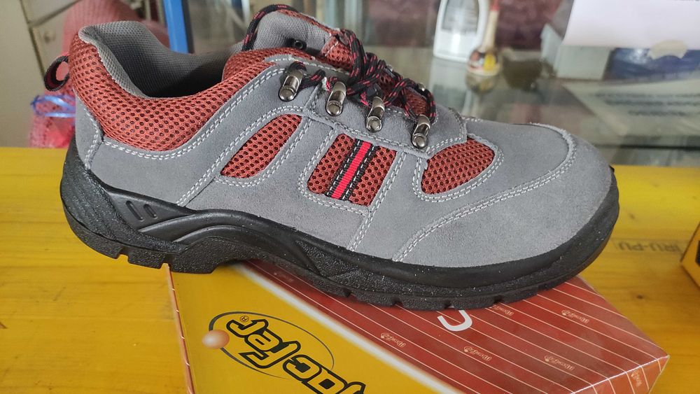 Sapato protecção , diversos números e modelos Lote 21unidades