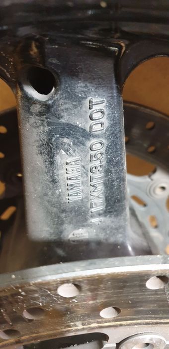 Колесо передние Yamaha R17. J17XMT3.50